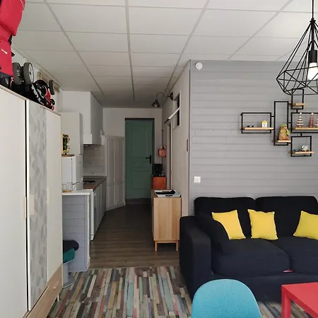 Familial - 2 Lägenhet *