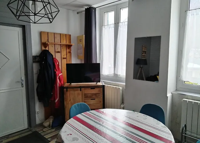 アパート Familial - 2 *